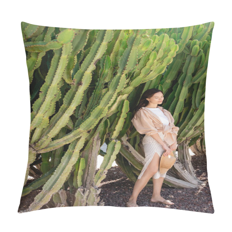 Personality  Full Length View Of Stylish Brunette Woman Standing Near Giant Cacti In Park Pillow Covers