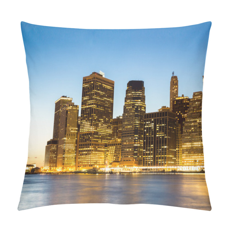 Personality  Manhattan Skyline Dusk Pillow Covers