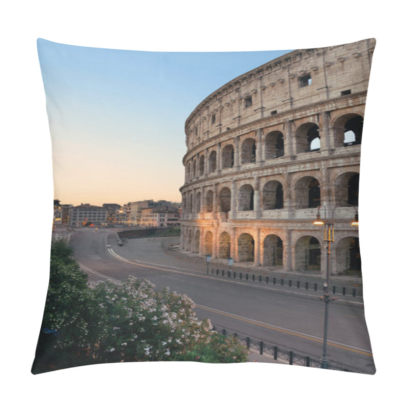 Personality  Colosseum Is The Symbolic Architecture Pillow Covers