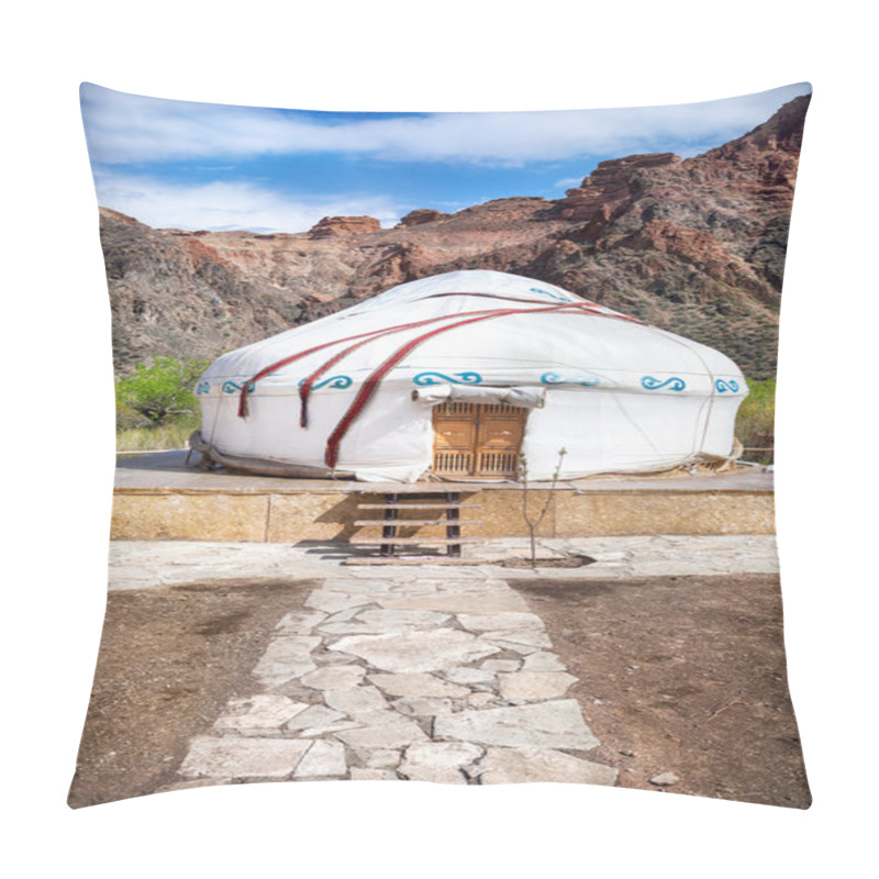 Personality  Urta Nomadic House Pillow Covers