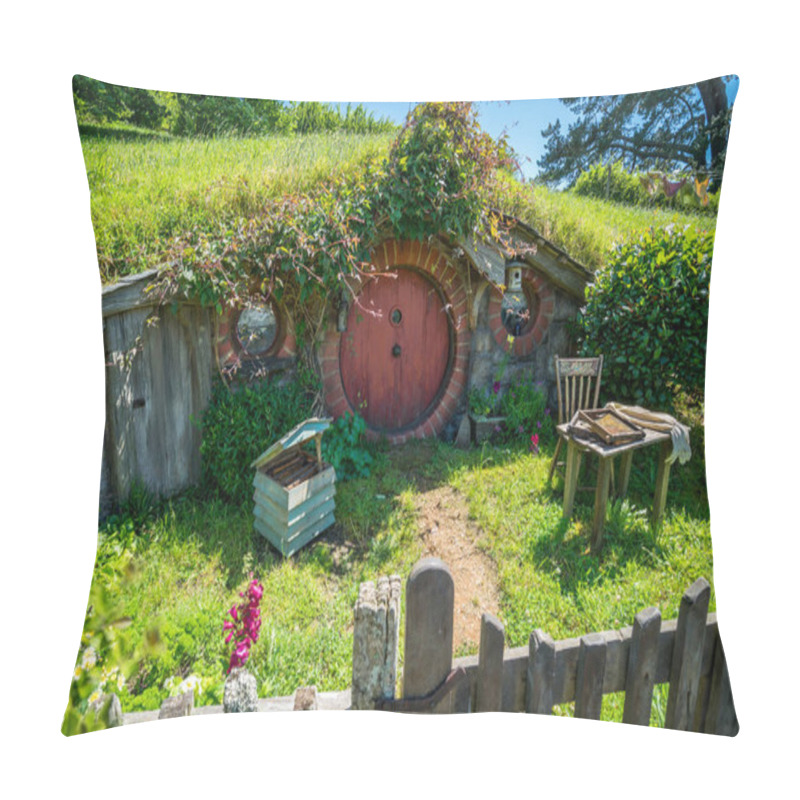 Personality  Hobbiton Movie Set For 