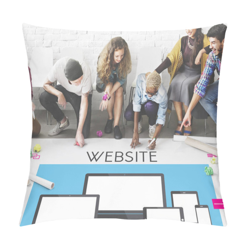 Personality  People Drawing Banner On Floor Pillow Covers