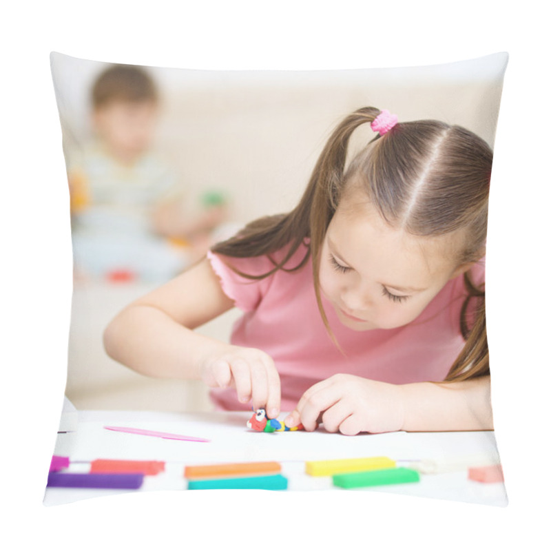 Personality  Little Girl Is Playing With Plasticine Pillow Covers