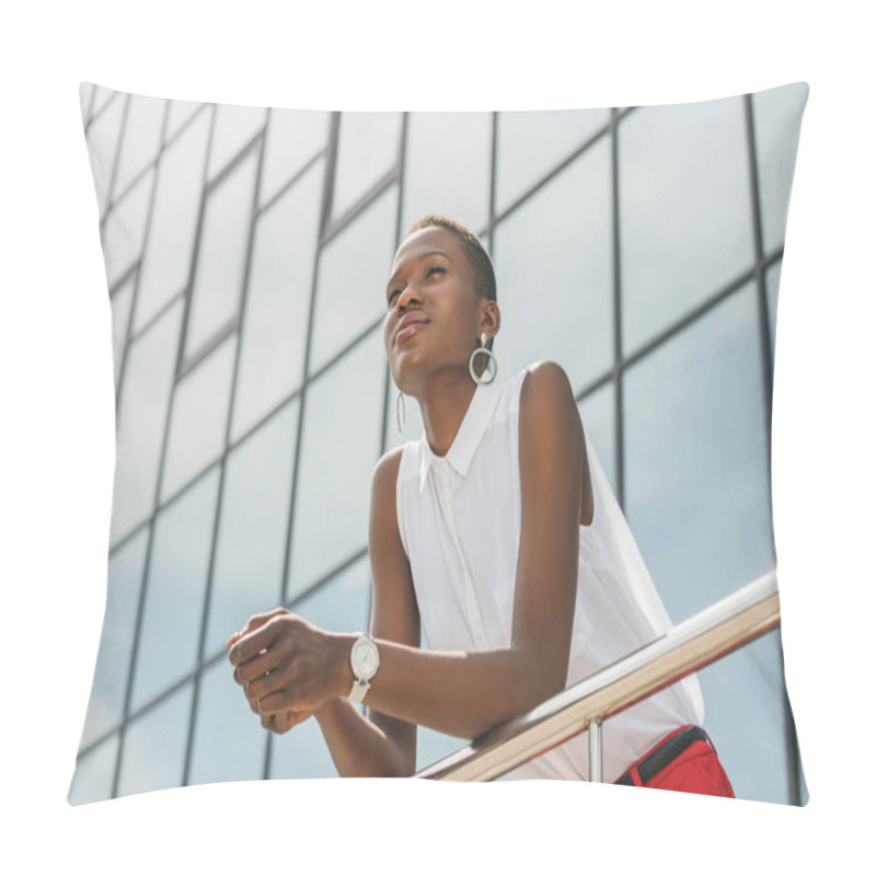 Personality  Low Angle View Of Stylish Attractive African American Businesswoman Leaning On Railing Near Business Center Pillow Covers