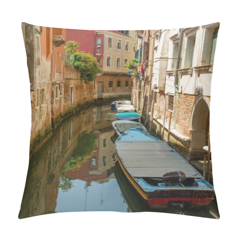 Personality  Venice Canal Pillow Covers