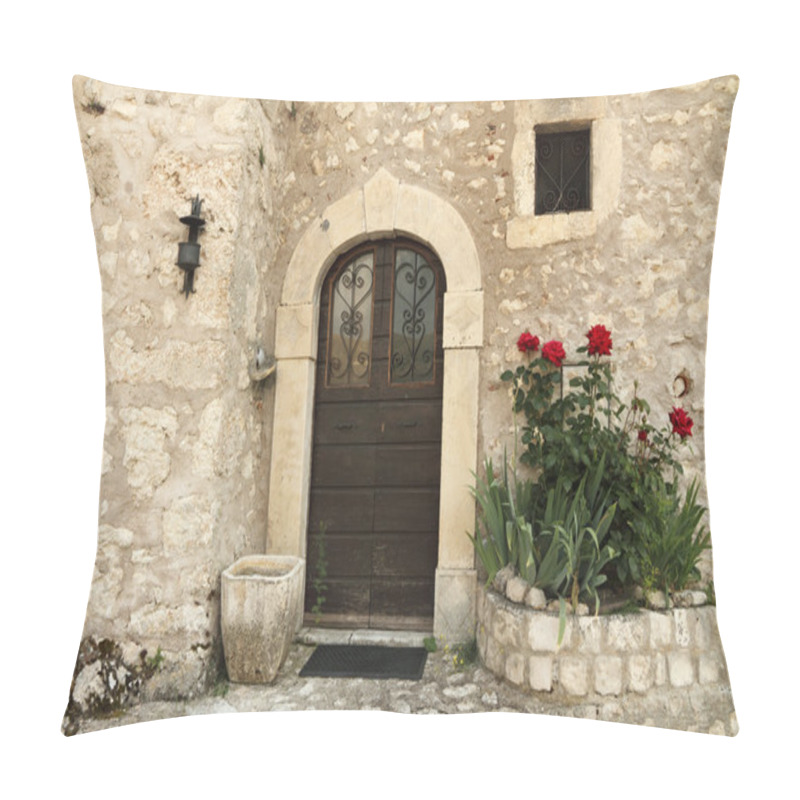 Personality  Old Beautiful Door Pillow Covers