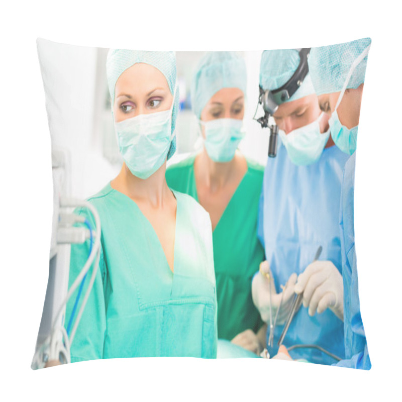 Personality  Surgeon Doctors  Working In Operation Theater Pillow Covers