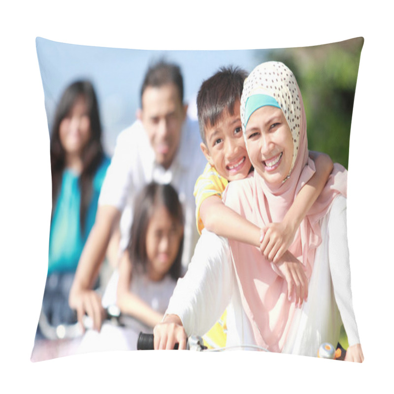 Personality  Happy Family With Bikes Pillow Covers