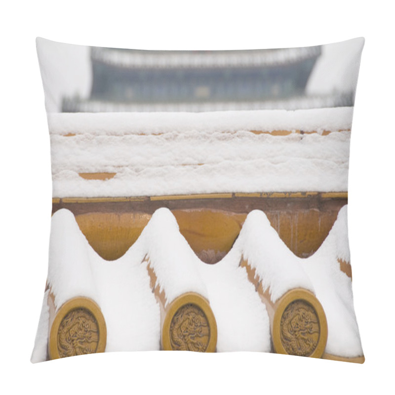 Personality  Tiles In The Forbidden City In Winter Season Pillow Covers