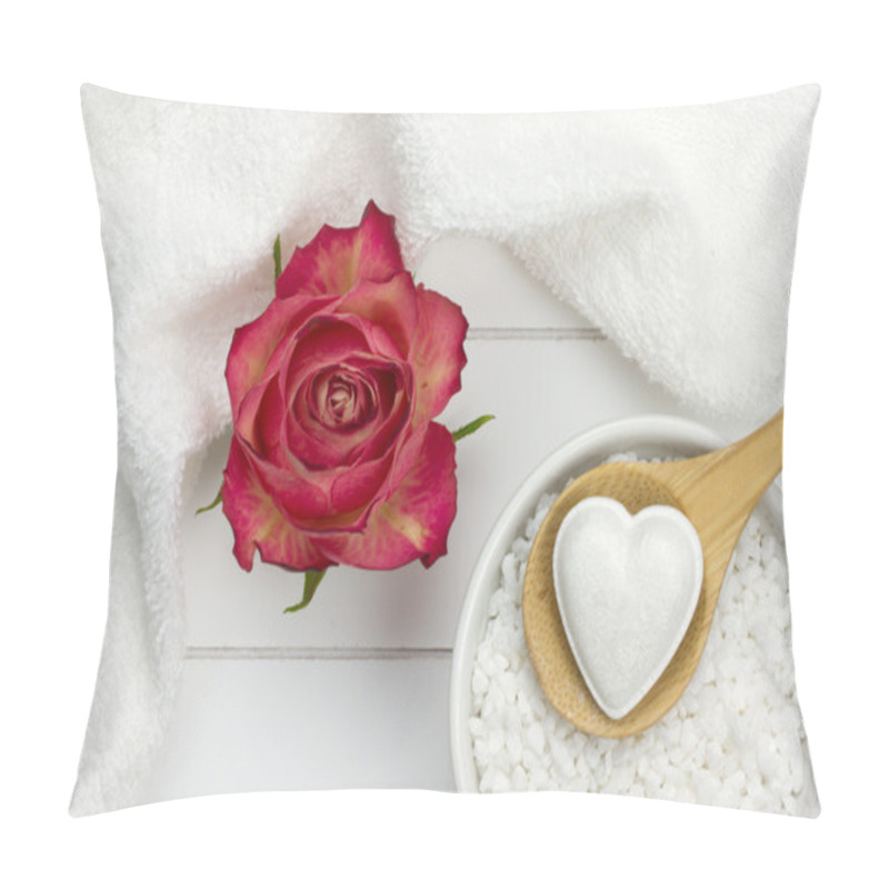 Personality  Bath Fizzer In Heart Shape On Wooden Spoon On Top Of Bowl Filled Pillow Covers