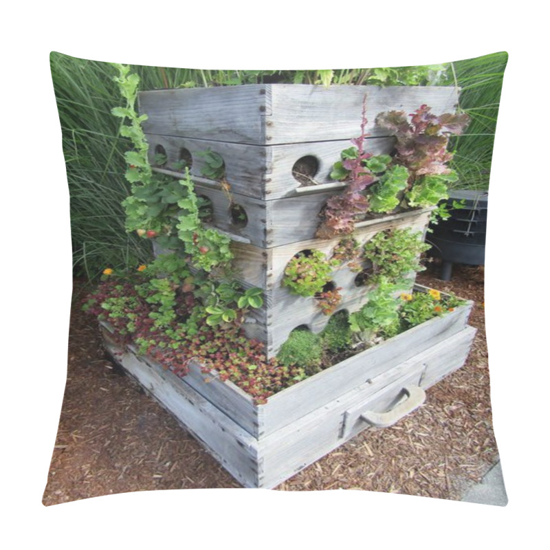 Personality  Compost Worm Bin And Grow Box Garden Planter Made Out Of Old Drawers Pillow Covers