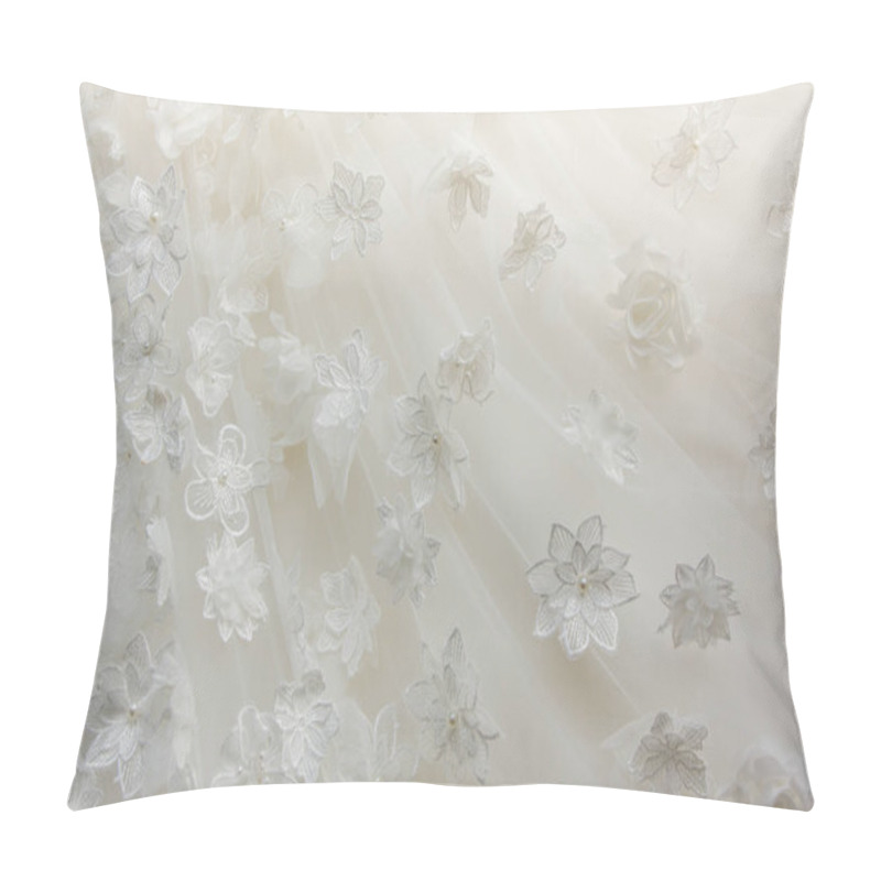 Personality  Details Of The Bride Dress Fabric And Beautiful Embroidery Weddi Pillow Covers