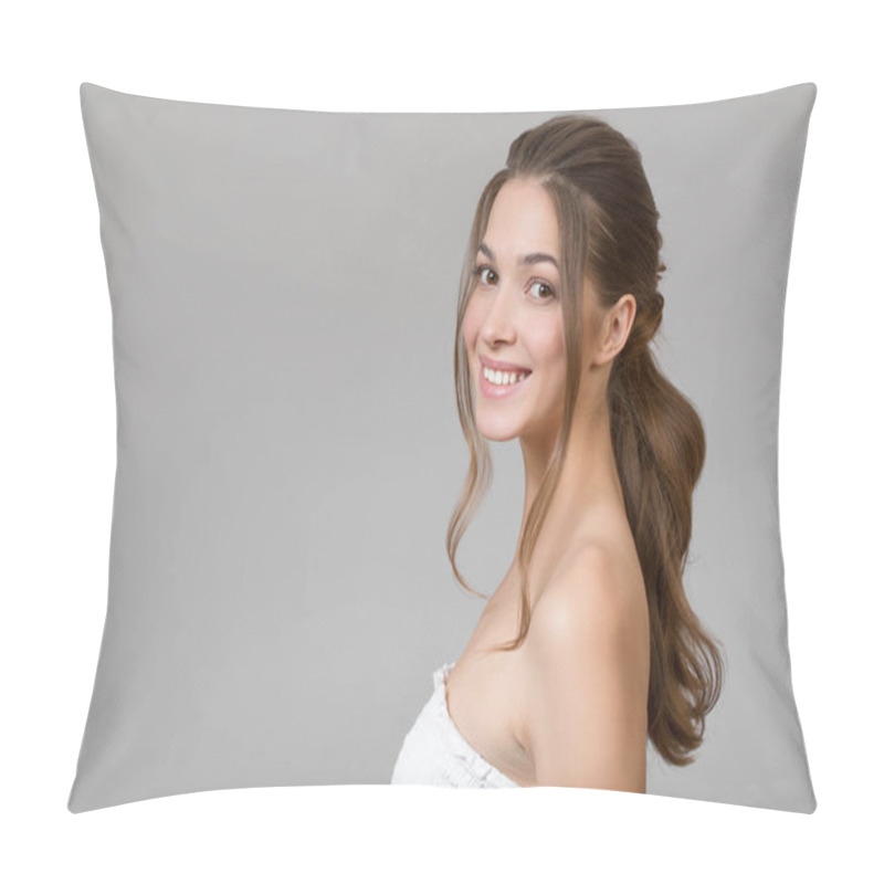 Personality  Portrait Of A Beautiful Woman. Lovely Smile On A Gray Background Pillow Covers