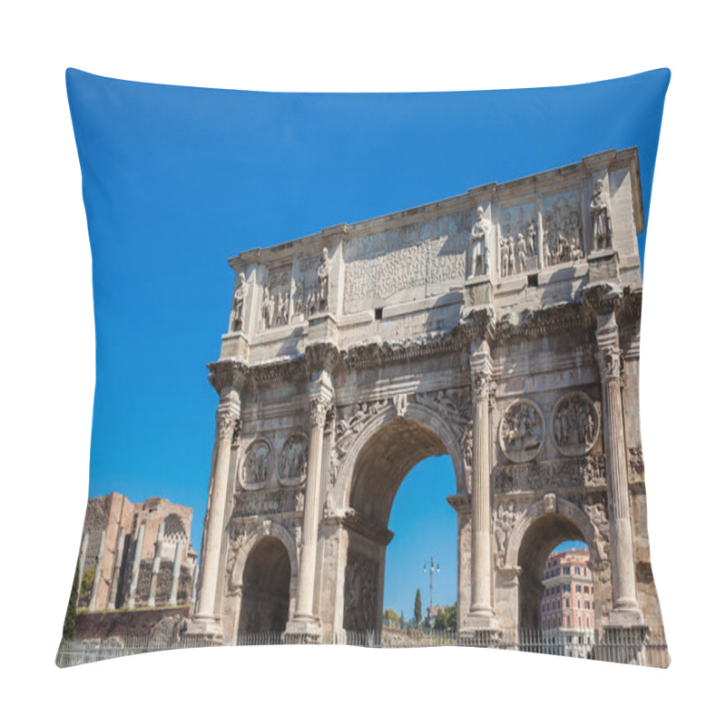 Personality  The Arch Of Constantine A Triumphal Arch In Rome, Situated Between The Colosseum And The Palatine Hill Built On The Year 315 AD Pillow Covers