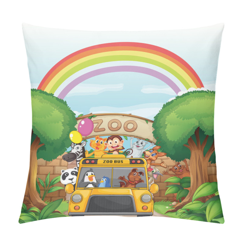 Personality  A Zoo And The Animals Pillow Covers