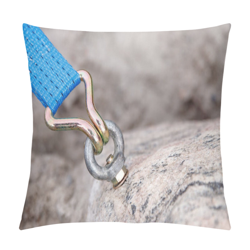 Personality  Bolt Fastening Slings Rock Climbing Into Stone Pillow Covers