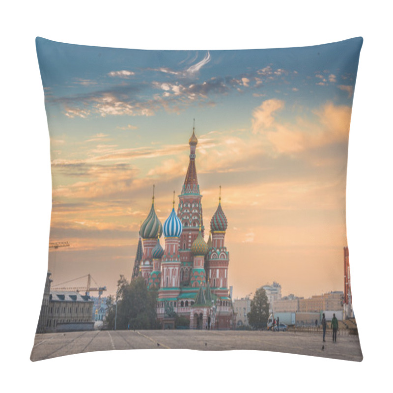 Personality  St. Basil's Cathedral In Moscow Pillow Covers