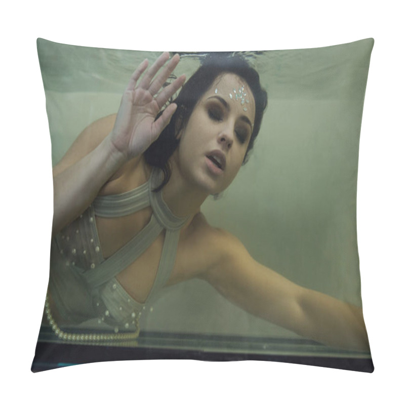 Personality  A Young Woman, Adorned With Shimmering Makeup, Swims In An Aquarium, Her Eyes Fixed On The Viewer. Pillow Covers