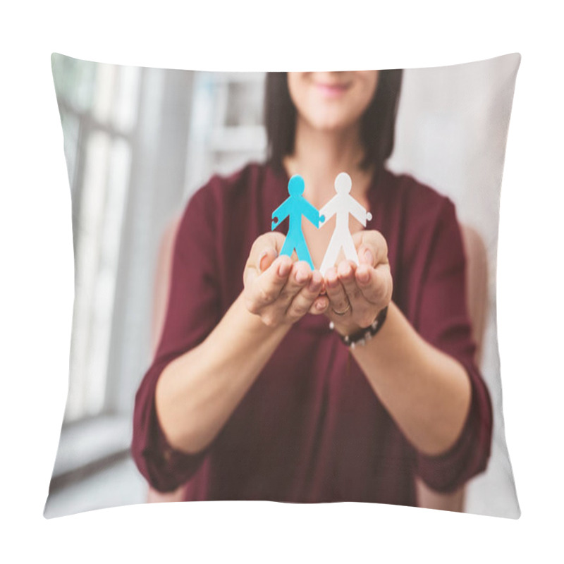 Personality  Happy Woman Smiling And Holding Two Stickmen Pillow Covers