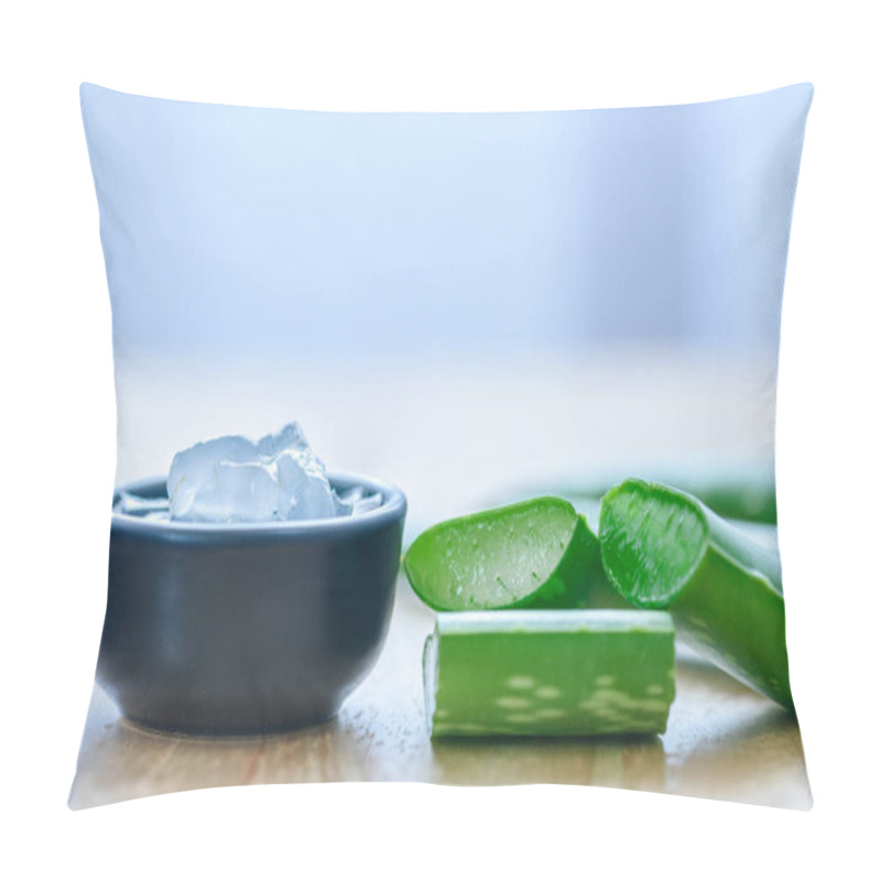 Personality  Aloe Vera Juice In Bowl With Fresh Aloe Vera Leaves  Pillow Covers