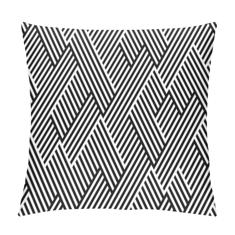 Personality  Pattern In Zigzag With Line Black And White Pillow Covers