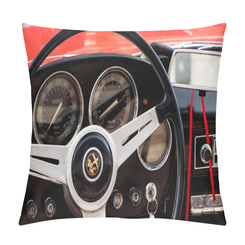 Personality  Detail Old Car Steering Wheel ALFA ROMEO Pillow Covers