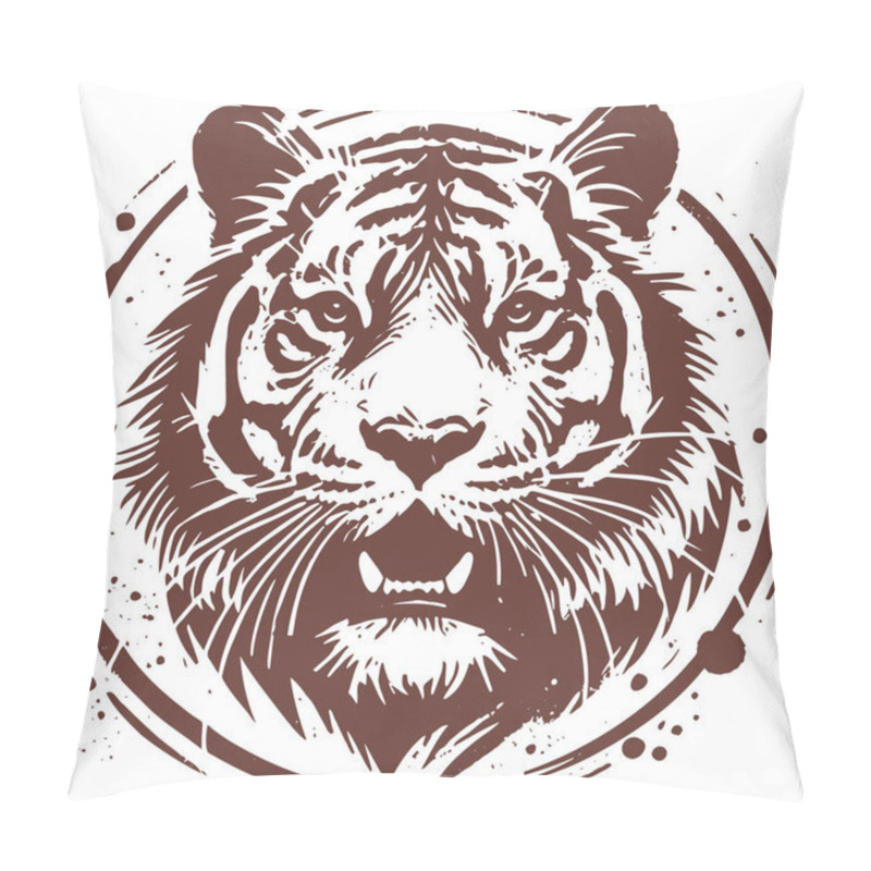 Personality  Detailed Brown Tiger Head Portrait In Style Circle Design Pillow Covers