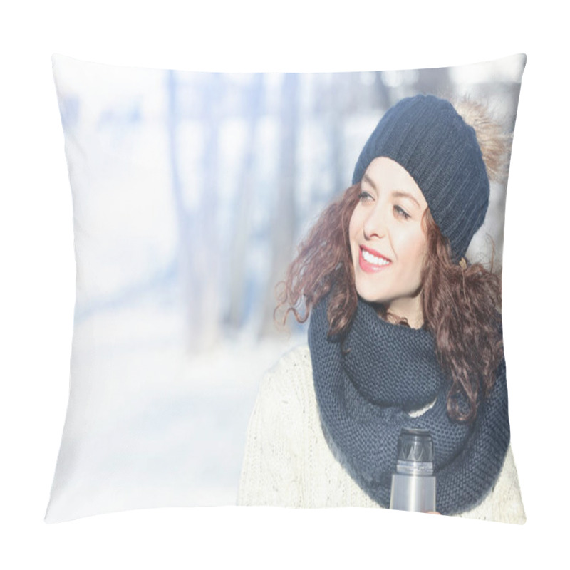 Personality  Beautiful Young Woman     Pillow Covers