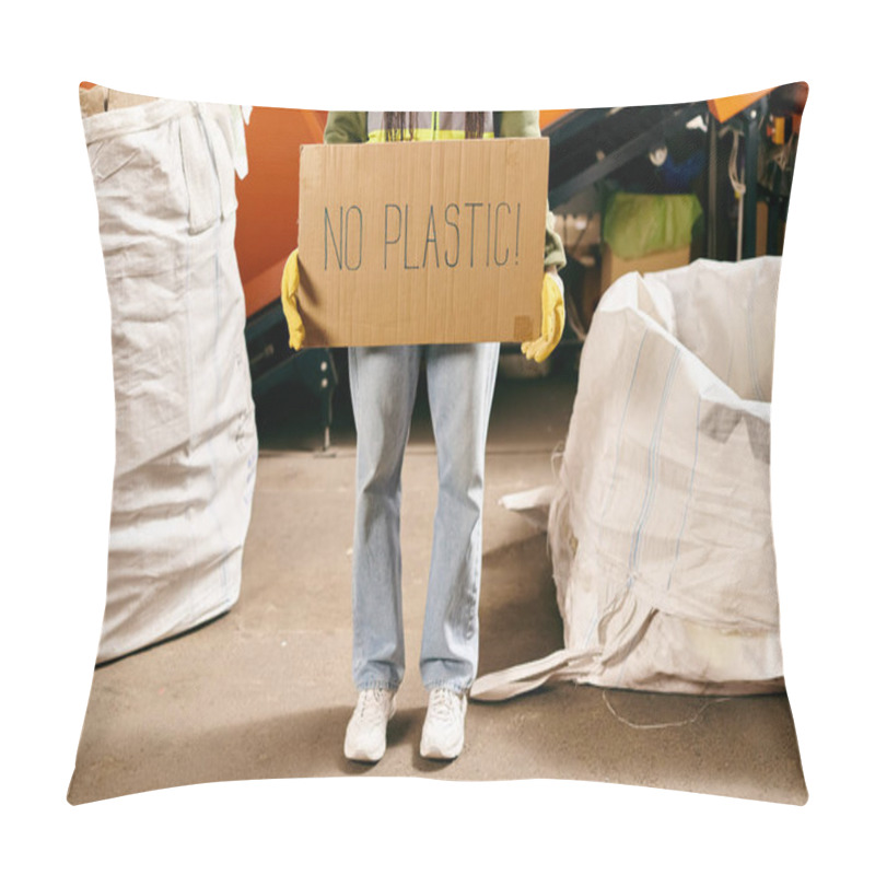 Personality  Young Volunteer In Gloves And Safety Vest Holds Sign That Says No Plastic While Sorting Waste. Pillow Covers