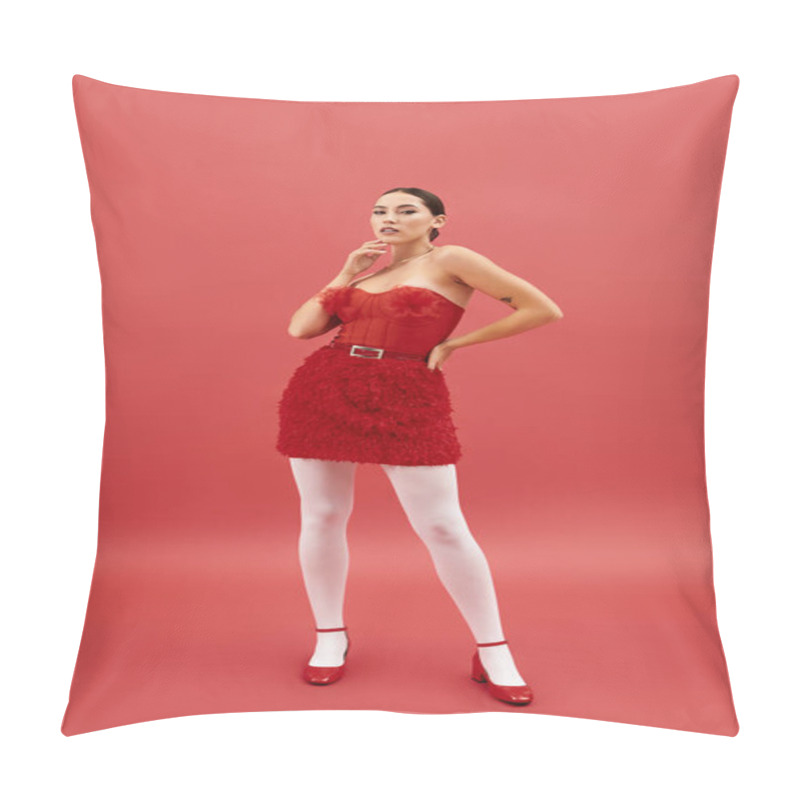 Personality  The Striking Appearance Of A Young Woman In A Chic Red Dress Creates A Captivating Moment. Pillow Covers