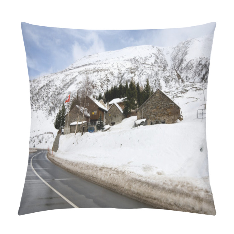 Personality  Alpine Village Pillow Covers