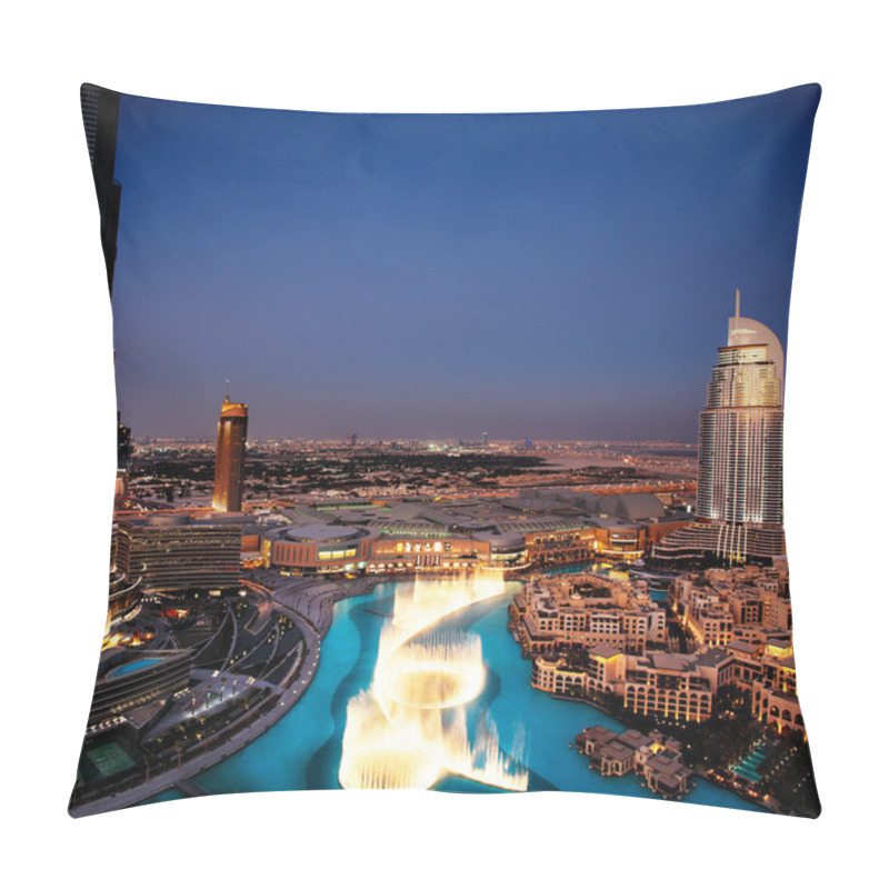 Personality  The Spectacular Dubai Dancing Fountain At Dusk Pillow Covers