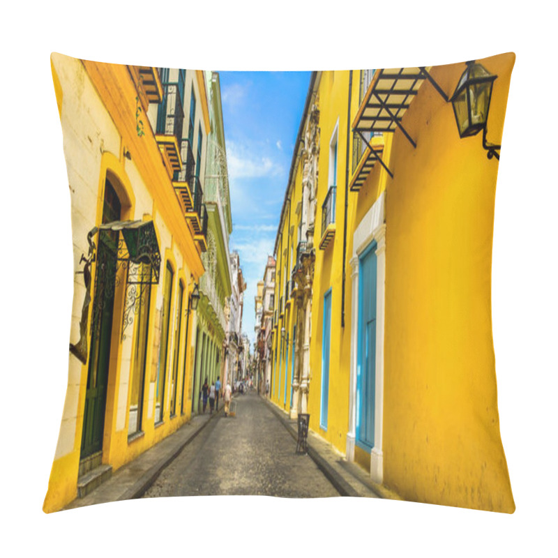 Personality  Havana, Cuba, July 2019, Pedestrians In Obrapia Street In The Heart Of The Old Part Of The City Pillow Covers