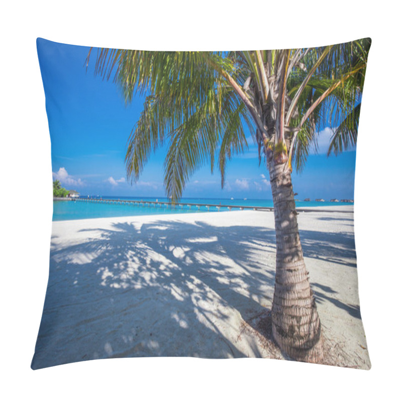 Personality  Tropical Island With Sandy Beach Pillow Covers