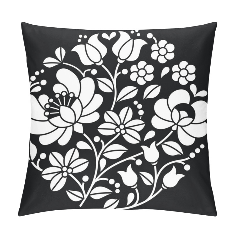 Personality  Kalocsai White Embroidery - Hungarian Round Floral Folk Art Pattern On Black Pillow Covers