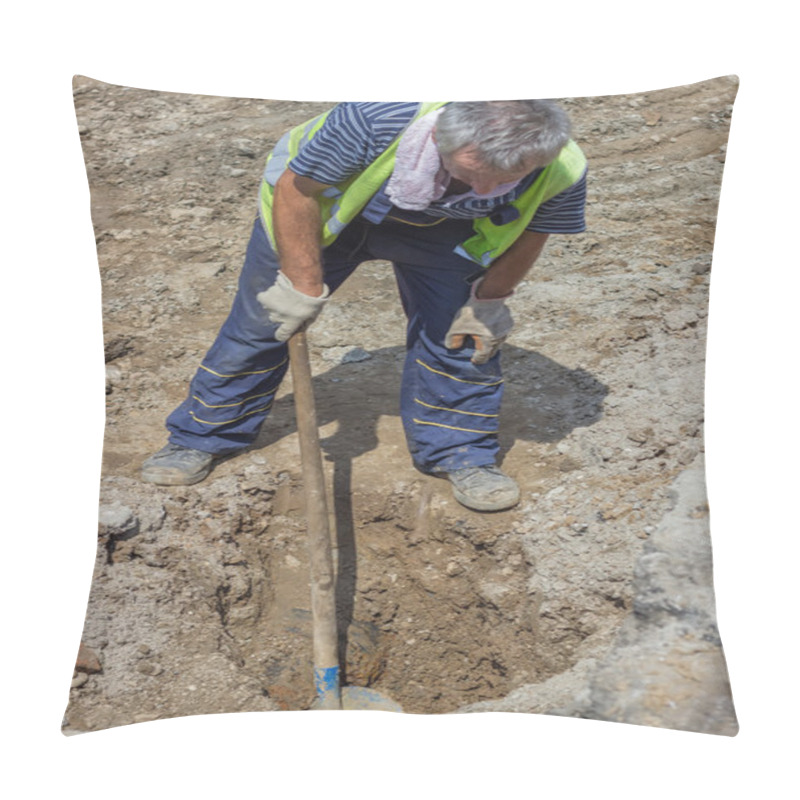 Personality  Worker Looking For Lost Water Pipe 2 Pillow Covers