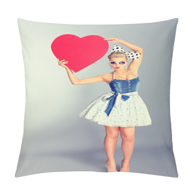 Personality  Big Heart Pillow Covers