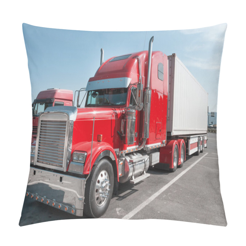 Personality  Red US Truck With Chrome Parts Pillow Covers