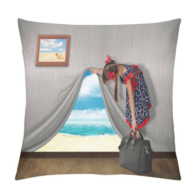 Personality  Child Look At Sea Behind The Wall, Vacation Concept Pillow Covers