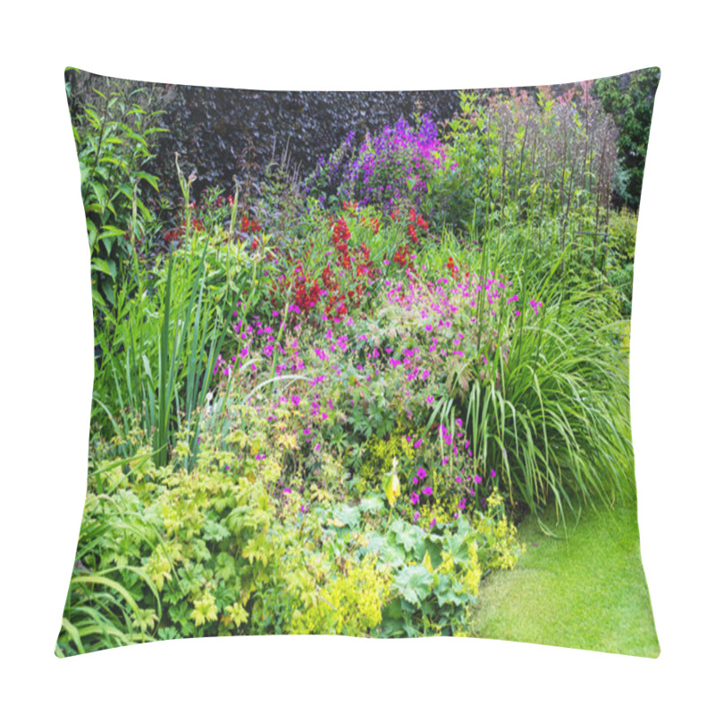 Personality  Beautiful Walled Garden Pillow Covers