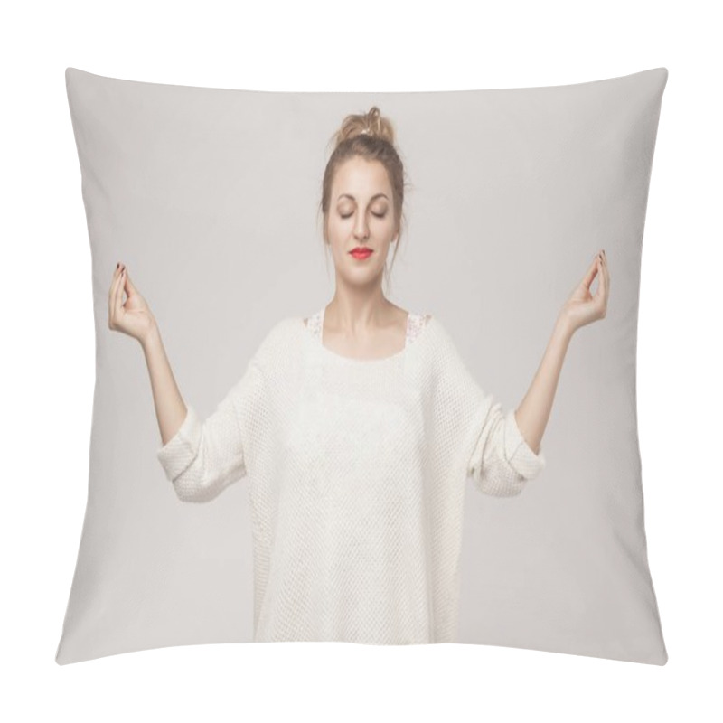 Personality  Blone Young Adult Woman Closed Up, Relax And Doing Youga Asana. Studio Shot, Gray Background Pillow Covers