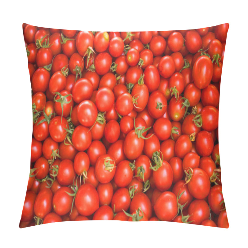 Personality  Fresh Red Tomatoes At A Field Or A Farmers Market. Healthy Food, Organic Vegan Background Pillow Covers