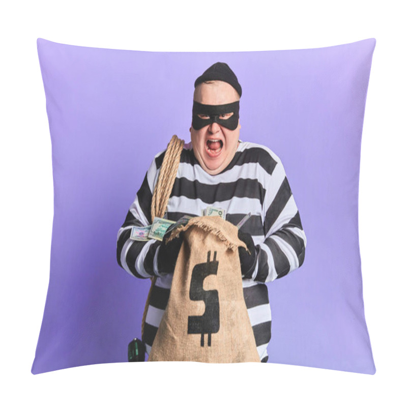 Personality  Cruel Guilty Thief Holding A Sack And Loking At The Camera Pillow Covers