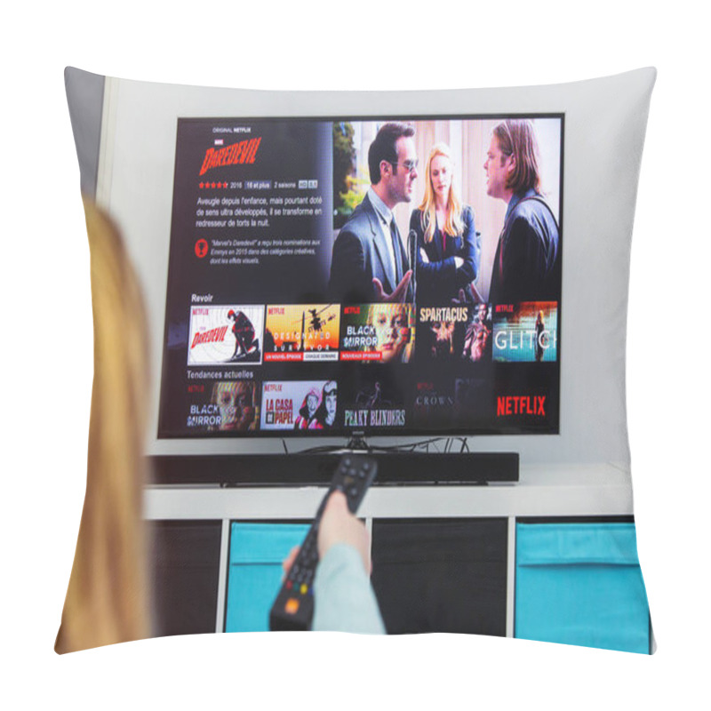 Personality  Woman Holding A TV Remote Control And Play Marvel Film On Netflix Pillow Covers