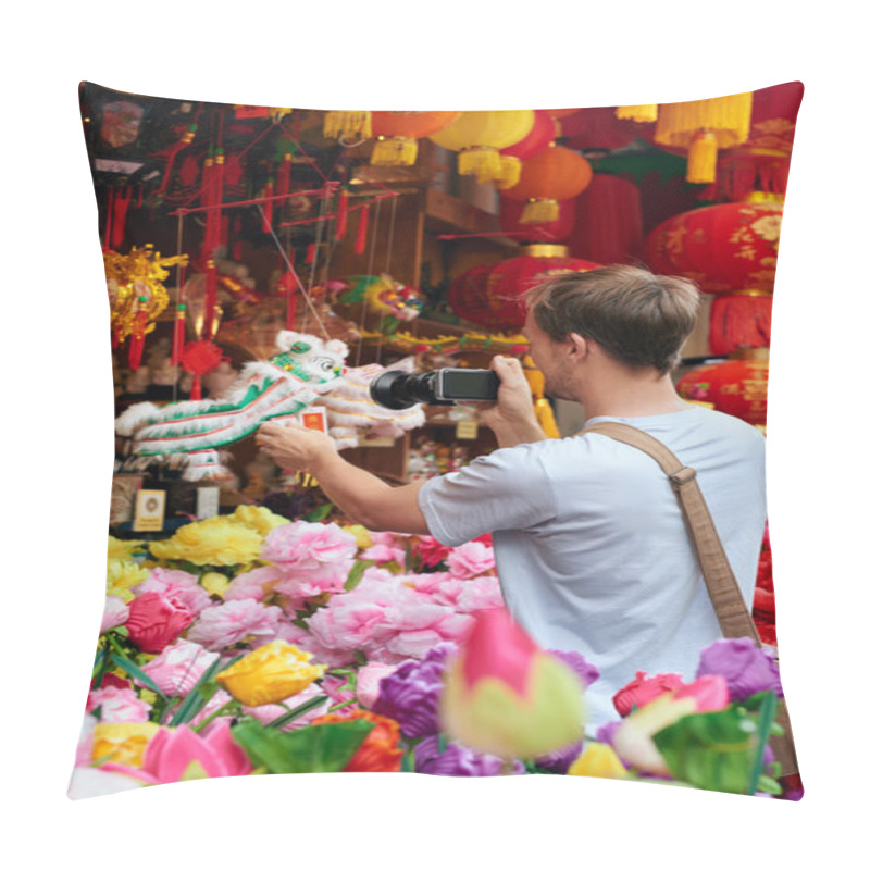 Personality  Tourist Sightseeing In Asia Pillow Covers