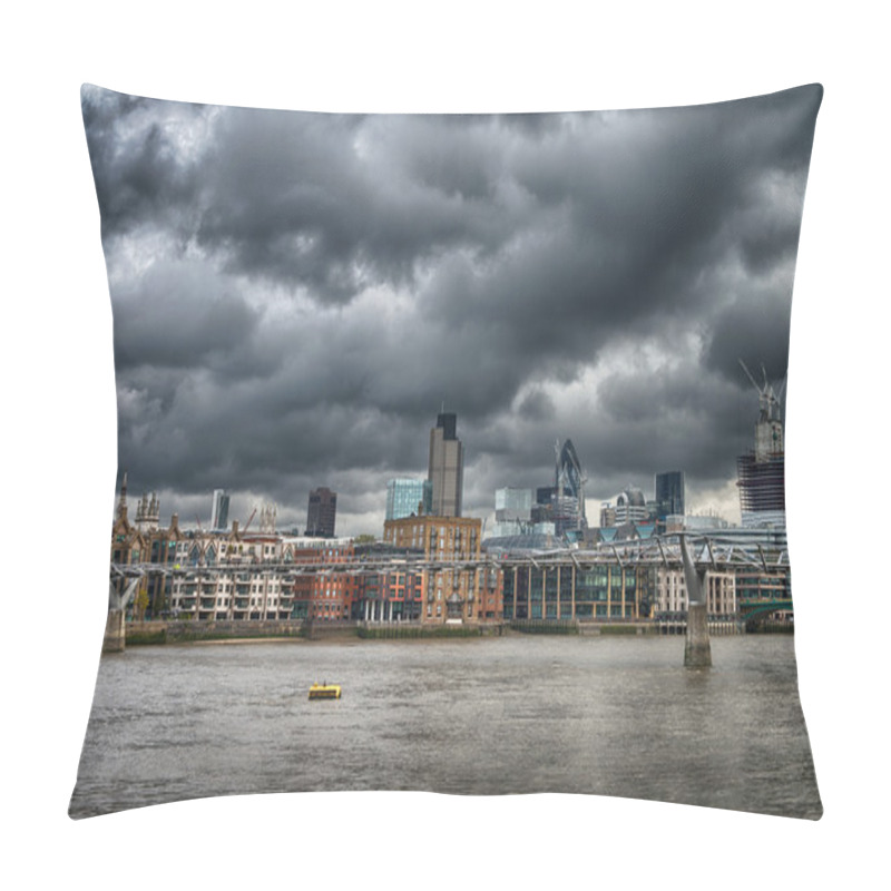 Personality  Beautiful Aerial View Of London City And Thames River Pillow Covers