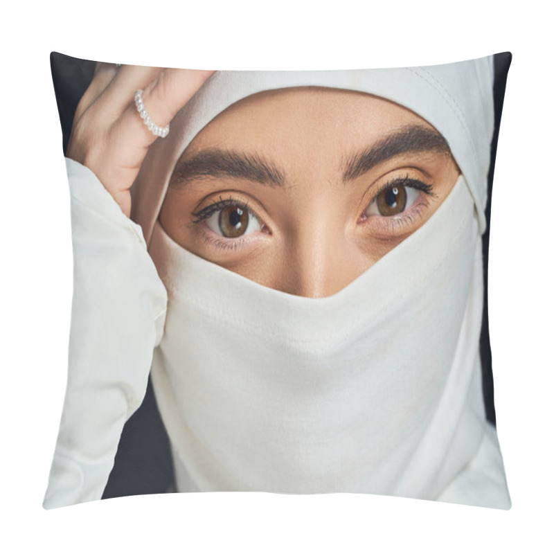 Personality  An Elegant Woman In Traditional Attire Captures Attention With Her Striking Gaze Filled With Depth. Pillow Covers