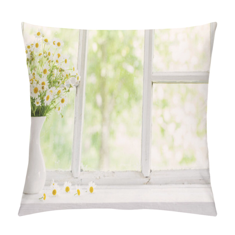 Personality  Chamomile In Vase On Windowsill Pillow Covers