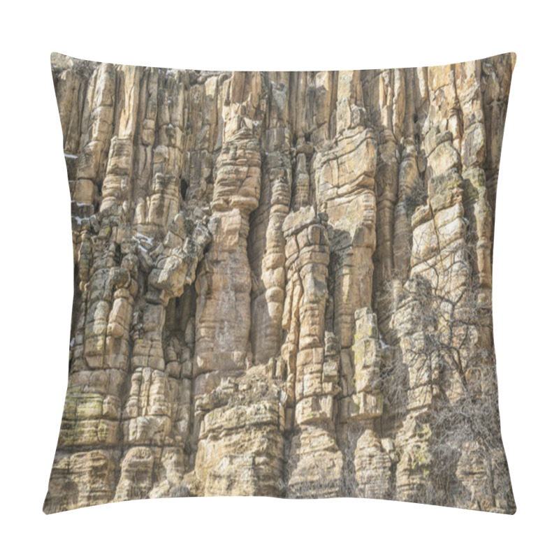 Personality  Sandstone Cliff With Columns And Pillars Pillow Covers