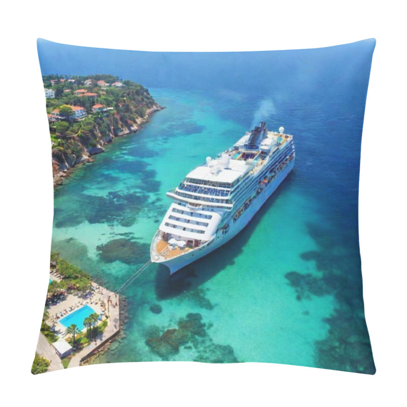 Personality  View From The Top Of The Futuristic Cruise Liner, Travel Pillow Covers